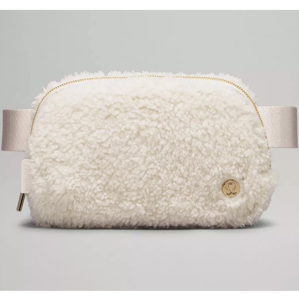 Everywhere Belt Bag Fleece